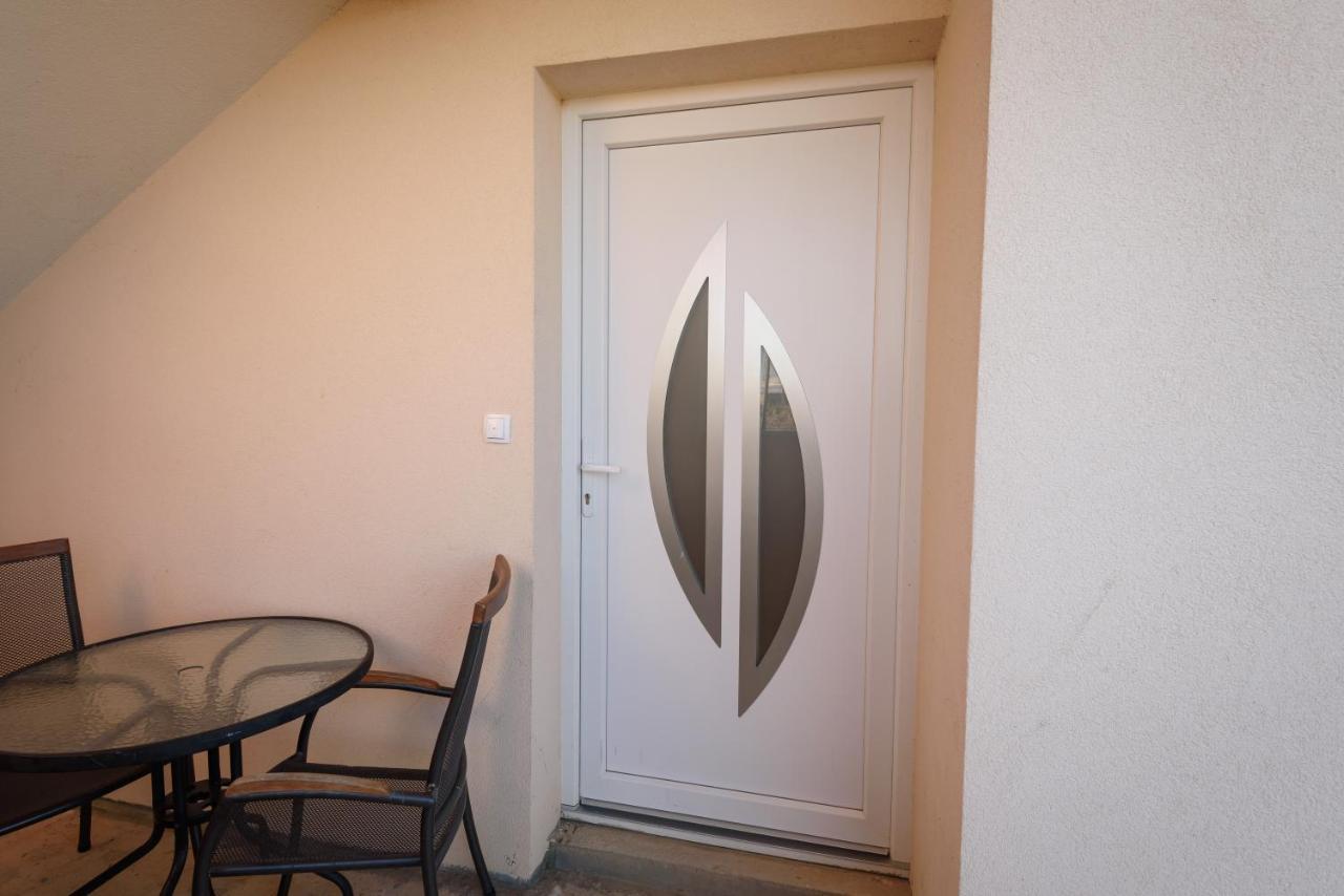 Apartman Ana, Metkovic Luaran gambar