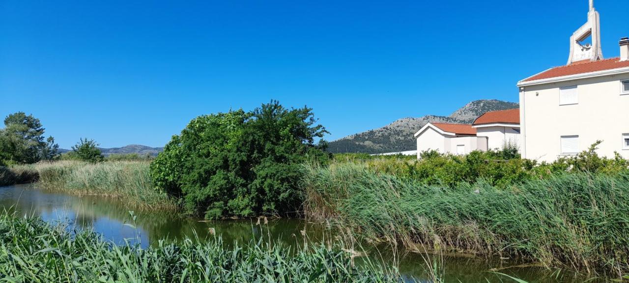Apartman Ana, Metkovic Luaran gambar